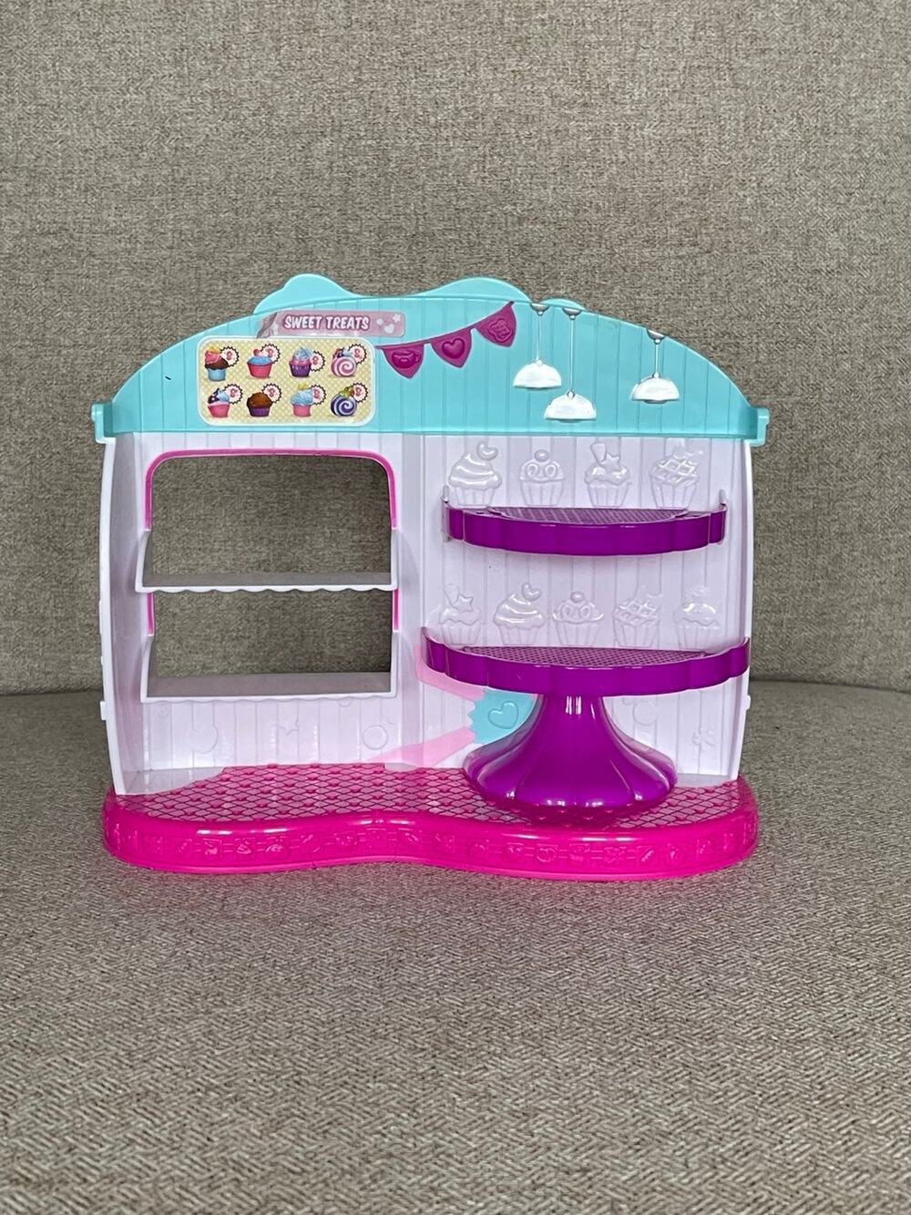 Shopkins Toy Cupcake Shop